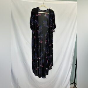 Torrid Black‎ Sheer Mesh Kimono with Leafy Floral Pattern